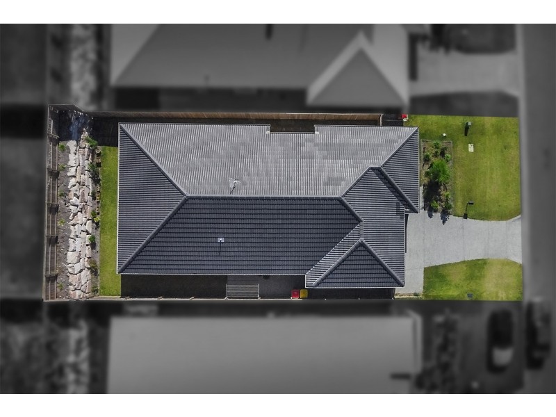 12 Hazel Street, Pimpama QLD 4209