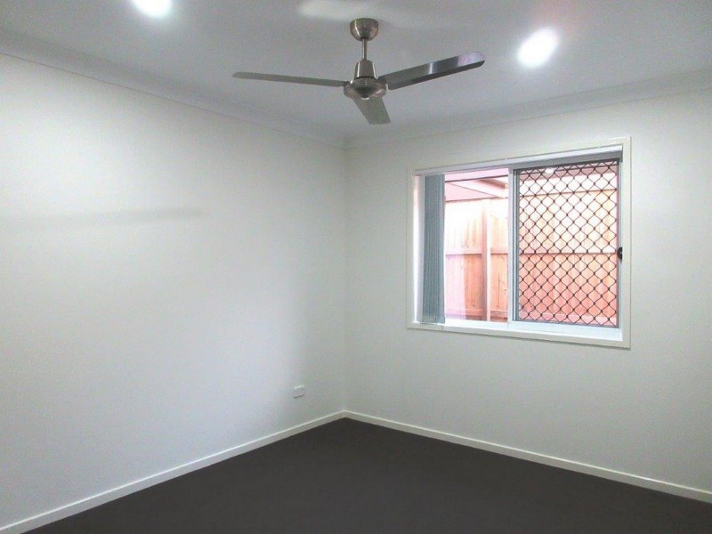 14 Milbrook Crescent, Pimpama QLD 4209