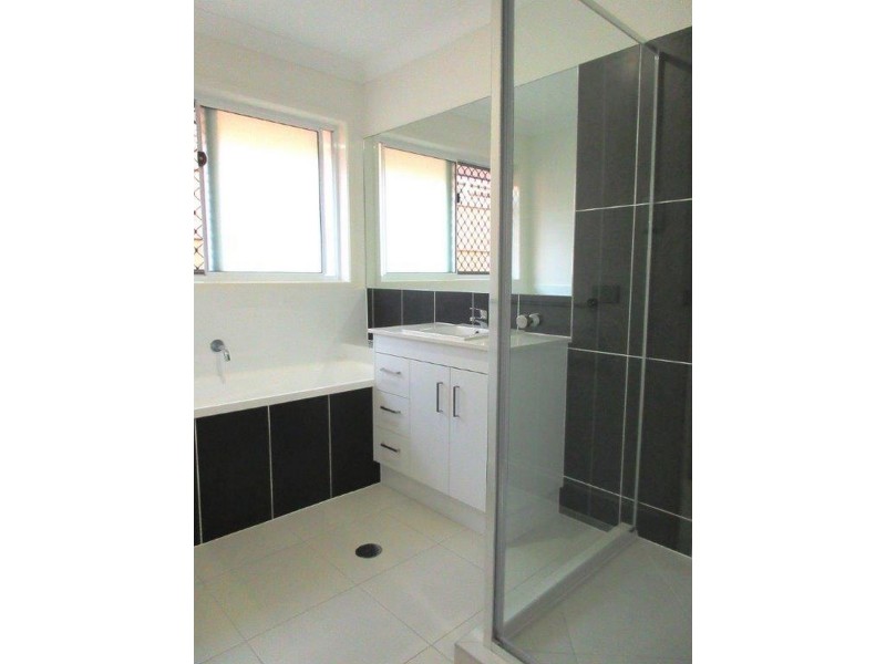 14 Milbrook Crescent, Pimpama QLD 4209