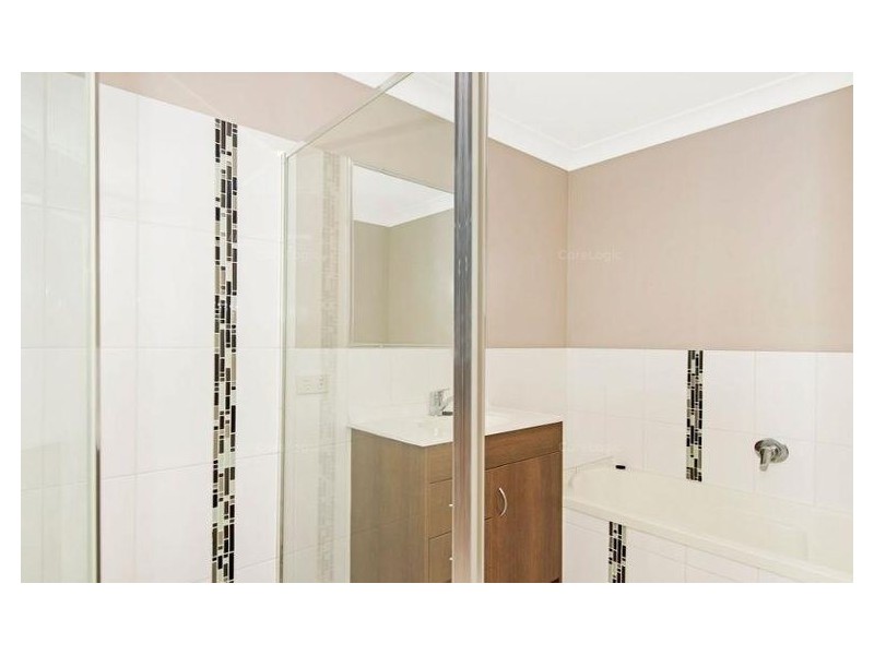 1/6 Lysterfield Rise, Upper Coomera QLD 4209