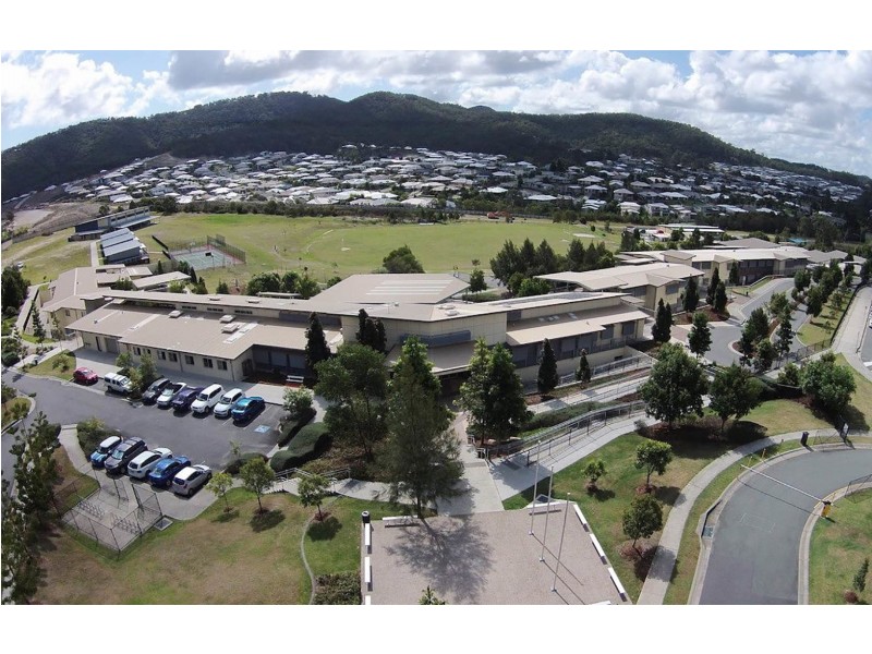 1/6 Lysterfield Rise, Upper Coomera QLD 4209