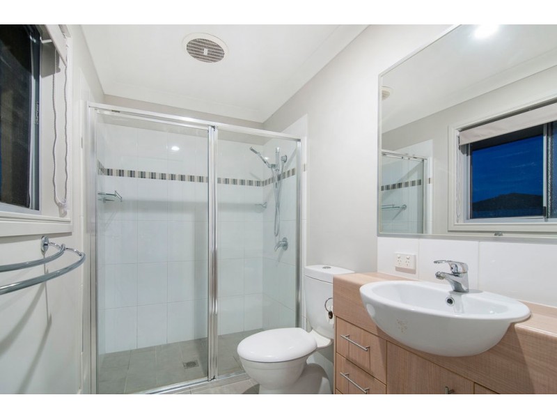 16 Treeline Circuit, Upper Coomera QLD 4209