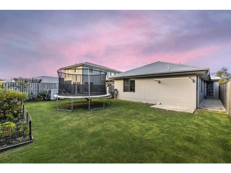4 Antonio Place, Coomera QLD 4209