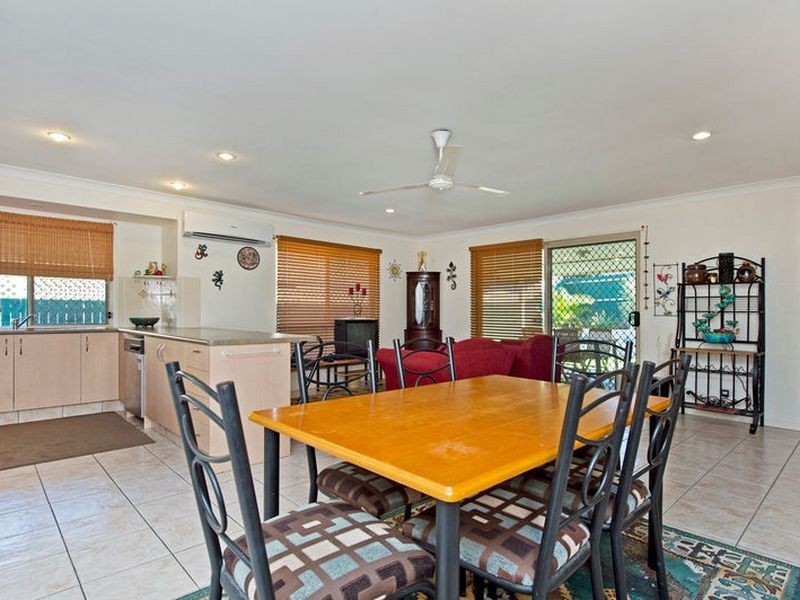 28 Bushgum Crescent, Upper Coomera QLD 4209