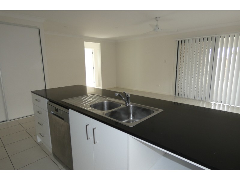 12 Ferngrove Street, Pimpama QLD 4209