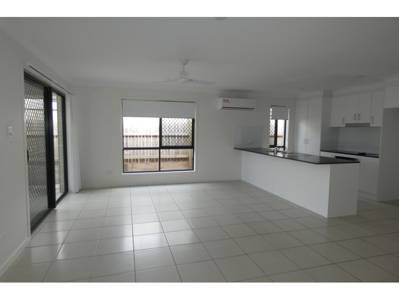 12 Ferngrove Street, Pimpama QLD 4209