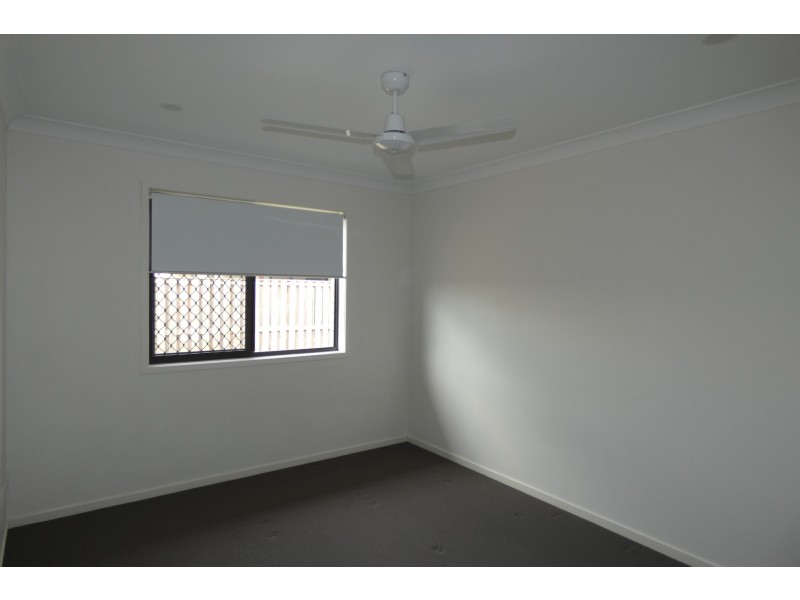 12 Ferngrove Street, Pimpama QLD 4209