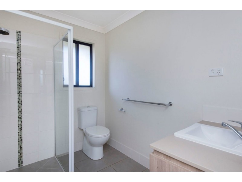 60 Damian Leeding Way, Upper Coomera QLD 4209