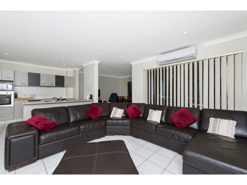 132/66 Heathwood Drive, Upper Coomera QLD 4209