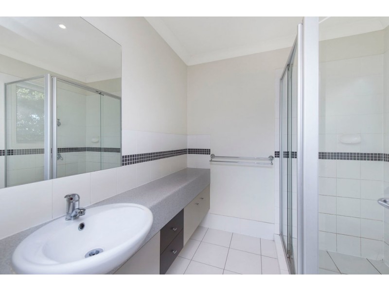 132/66 Heathwood Drive, Upper Coomera QLD 4209