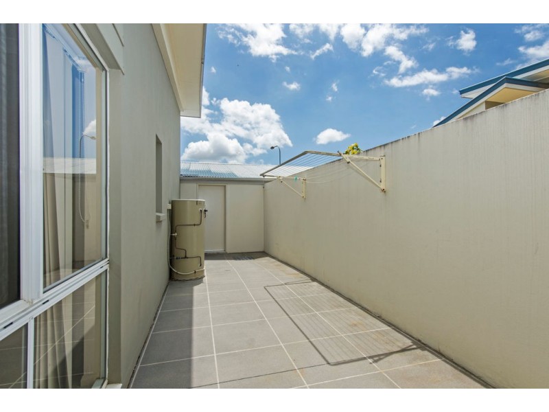 111/1 Sauvignon Parade, Upper Coomera QLD 4209