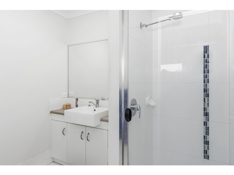 2/22 Filbert Street, Upper Coomera QLD 4209