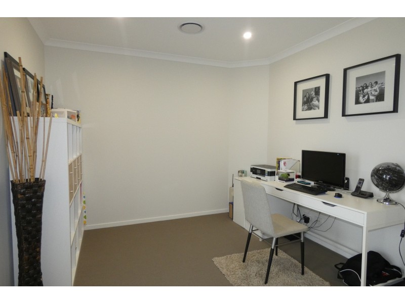 30 Velox Circuit, Upper Coomera QLD 4209