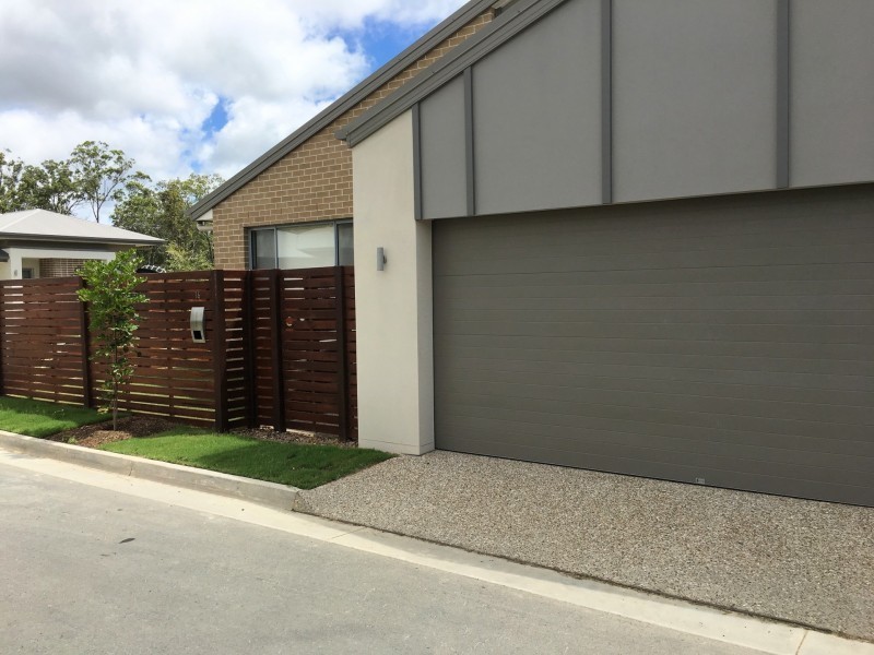 16 Crinum Circuit, Coomera QLD 4209