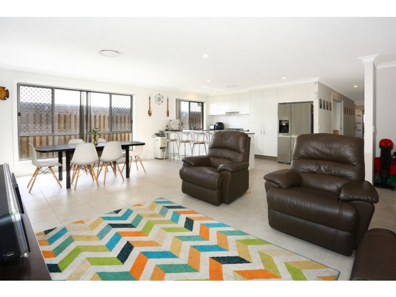 30 Dorretti Circuit, Upper Coomera QLD 4209