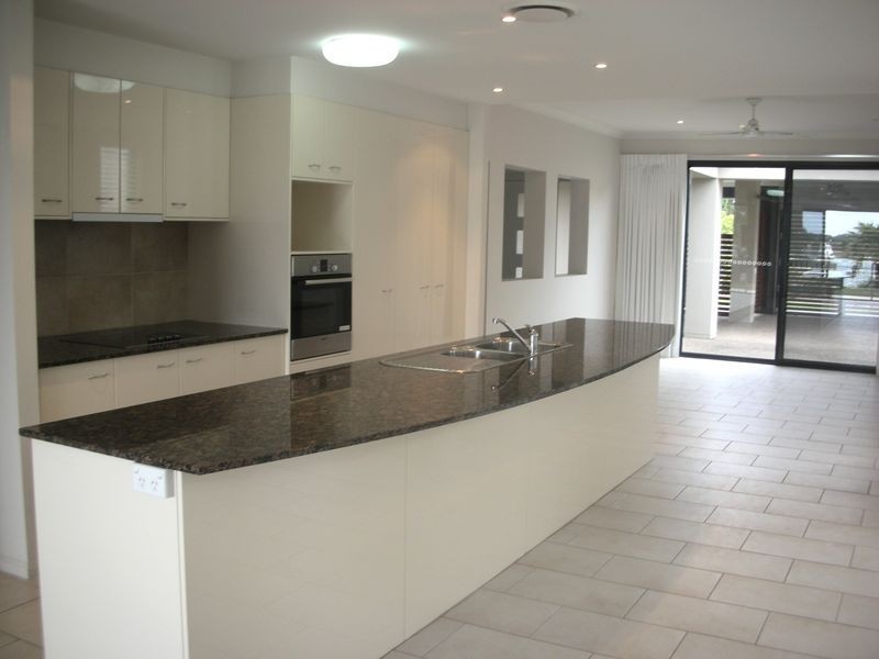 18 Brindabella Close, Coomera Waters QLD 4209