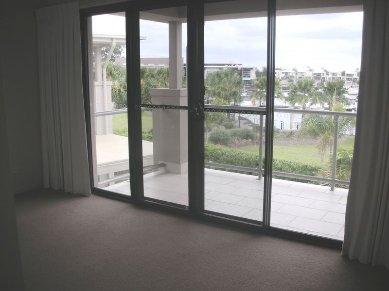 18 Brindabella Close, Coomera Waters QLD 4209