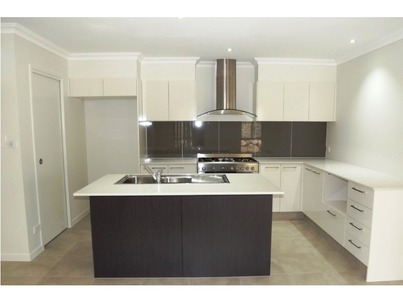 6 Sarah Lane, Upper Coomera QLD 4209