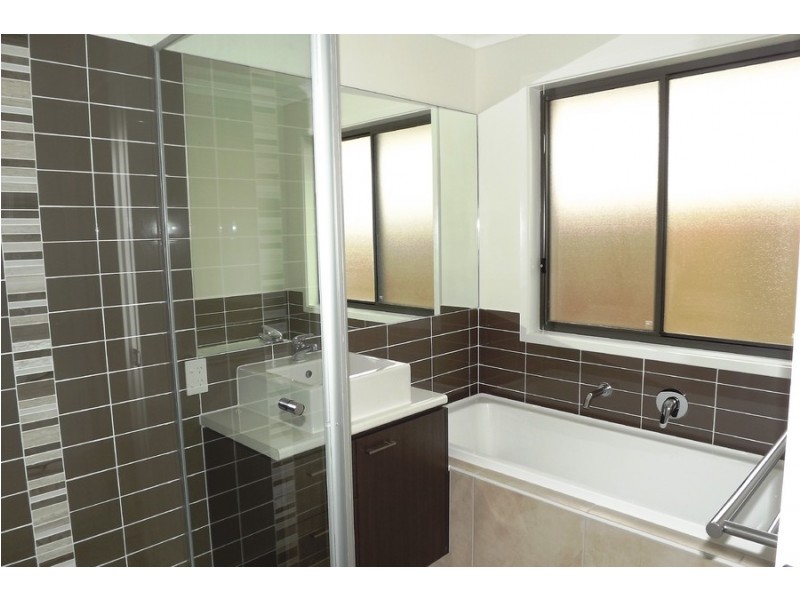 6 Sarah Lane, Upper Coomera QLD 4209