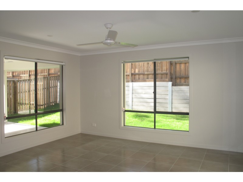 45 Moorinya Circuit, Pimpama QLD 4209