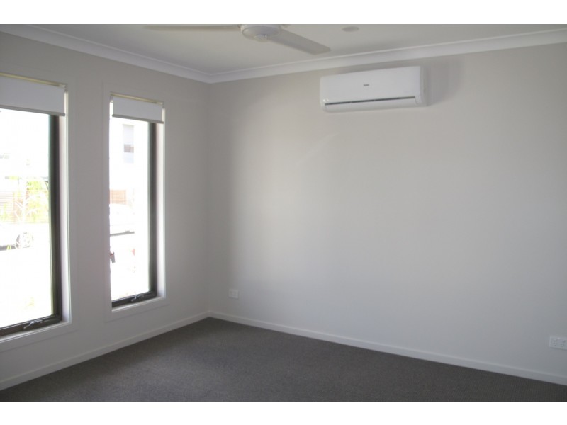 45 Moorinya Circuit, Pimpama QLD 4209