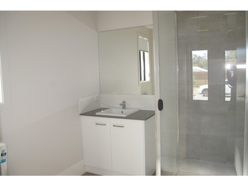45 Moorinya Circuit, Pimpama QLD 4209