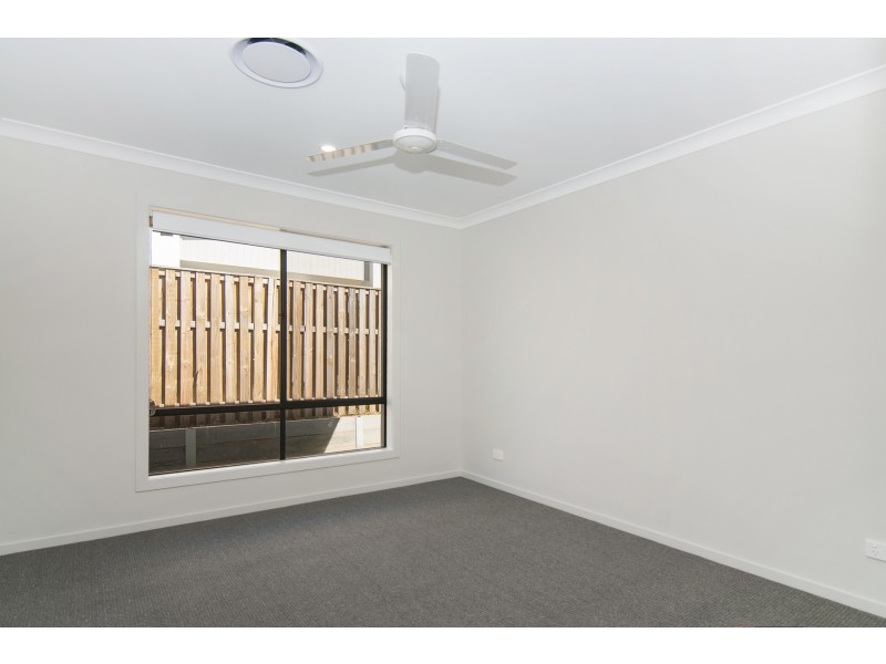 3 Idalia Street, Pimpama QLD 4209