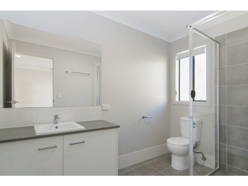 3 Idalia Street, Pimpama QLD 4209