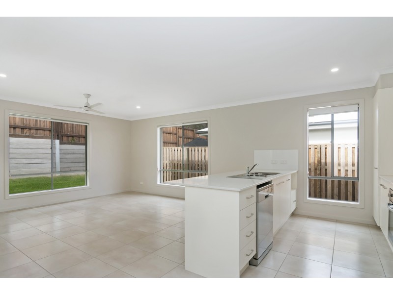 49 Moorinya Circuit, Pimpama QLD 4209