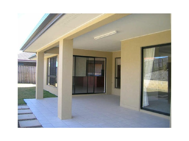 16 Nightjar Dr, Sommerton Ridge, Upper Coomera QLD 4209