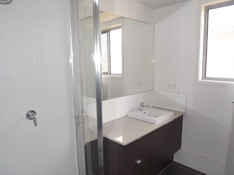 16 John Crescent, Pimpama QLD 4209