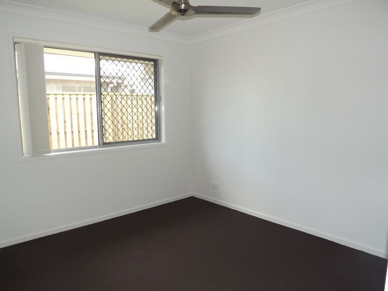 16 John Crescent, Pimpama QLD 4209