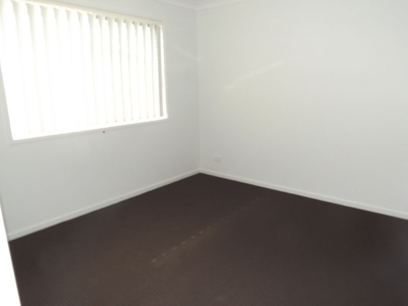 16 John Crescent, Pimpama QLD 4209