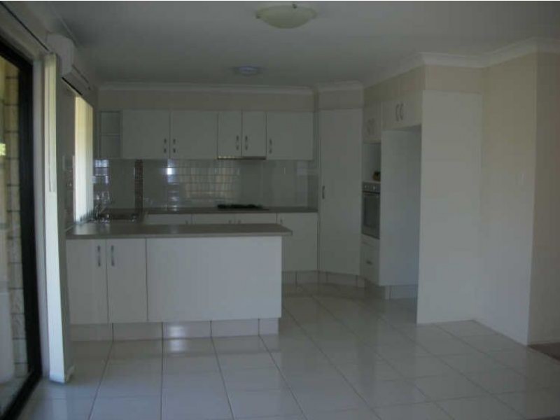 2/17 Moss Terrace, Pimpama QLD 4209