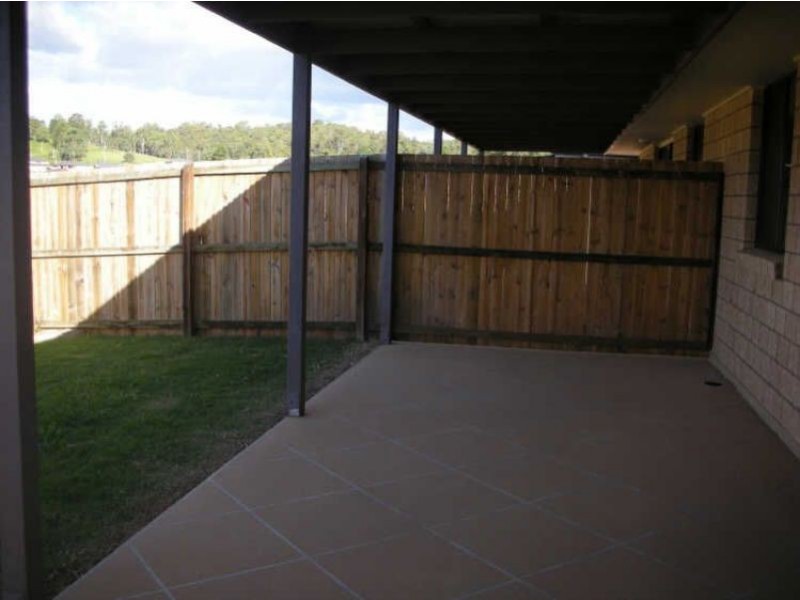 2/17 Moss Terrace, Pimpama QLD 4209