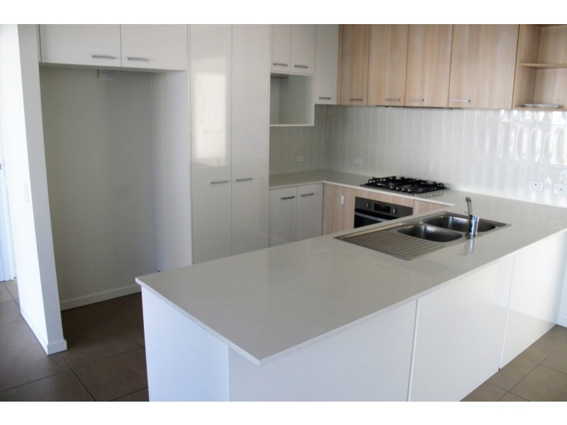 18 Paperbark Crescent, Coomera QLD 4209