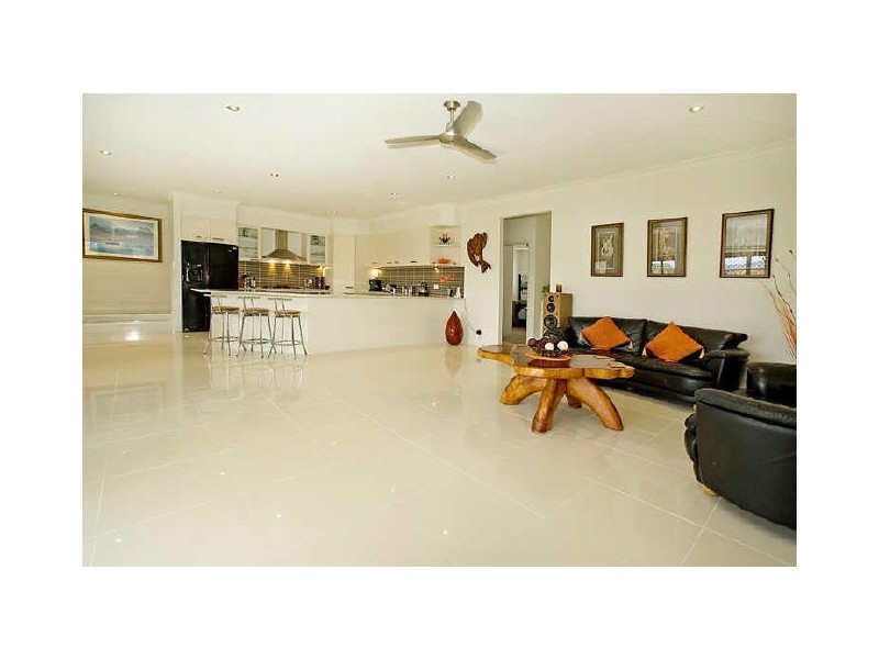 98 Rivermeadows Drive, Upper Coomera QLD 4209