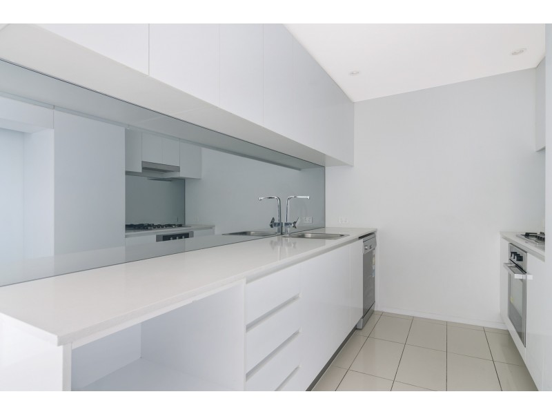 308/43 Harbourtown Drive, Biggera Waters QLD 4216