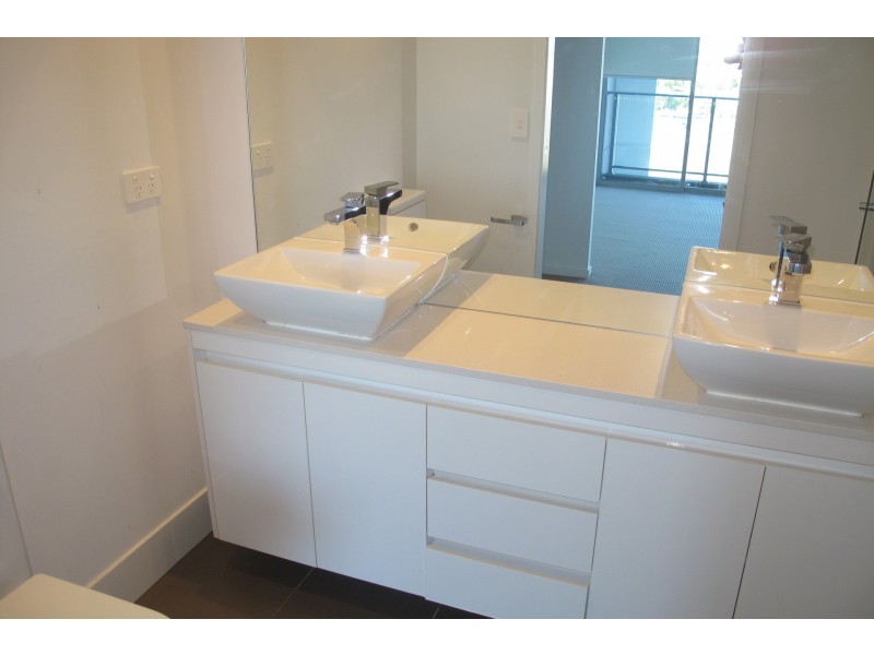 308/43 Harbourtown Drive, Biggera Waters QLD 4216