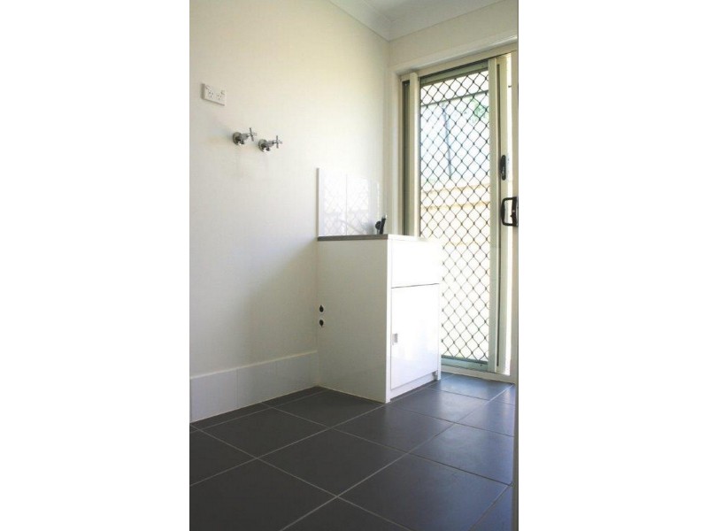 1 Milbrook Crescent, Pimpama QLD 4209