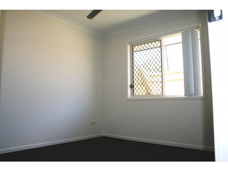 1 Milbrook Crescent, Pimpama QLD 4209