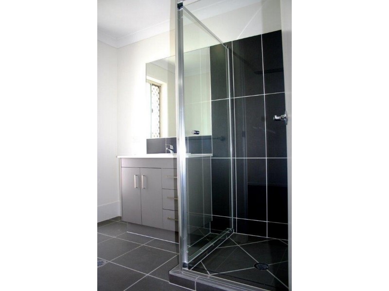 1 Milbrook Crescent, Pimpama QLD 4209