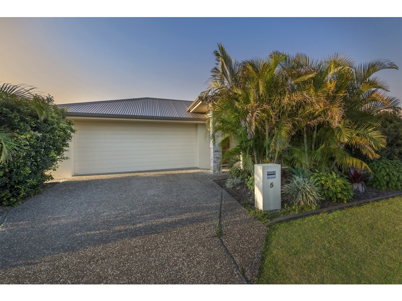 5 Severn Street, Coomera QLD 4209