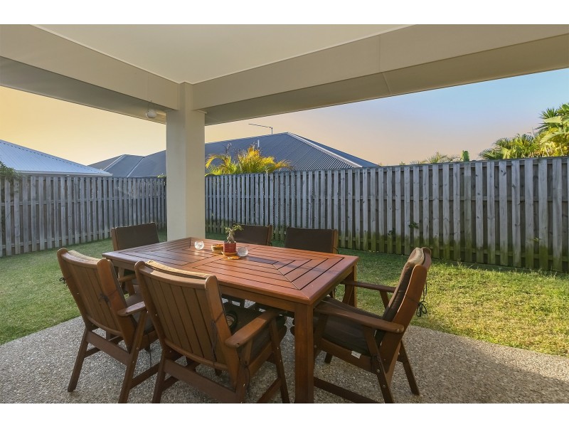 5 Severn Street, Coomera QLD 4209