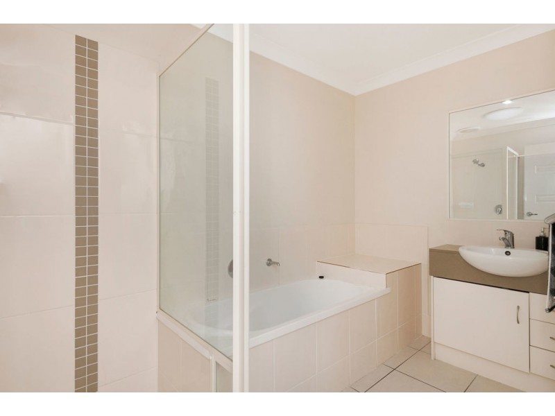 6/1 Freestone Drive, Upper Coomera QLD 4209