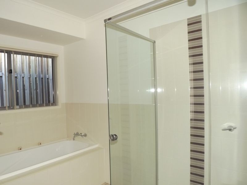 16 Rainlily Crescent, Upper Coomera QLD 4209