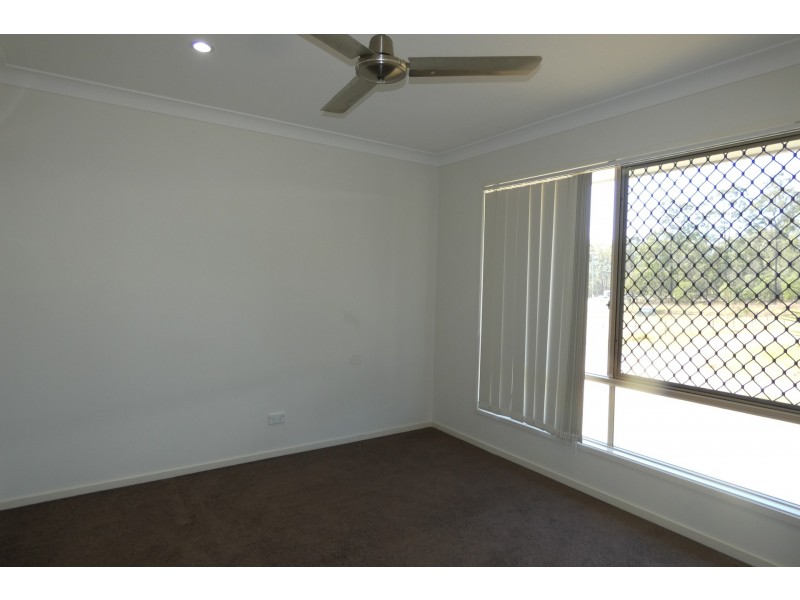 9 Winchester Crescent, Pimpama QLD 4209