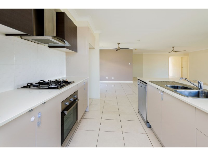 6 Tribulation Crescent, Coomera QLD 4209