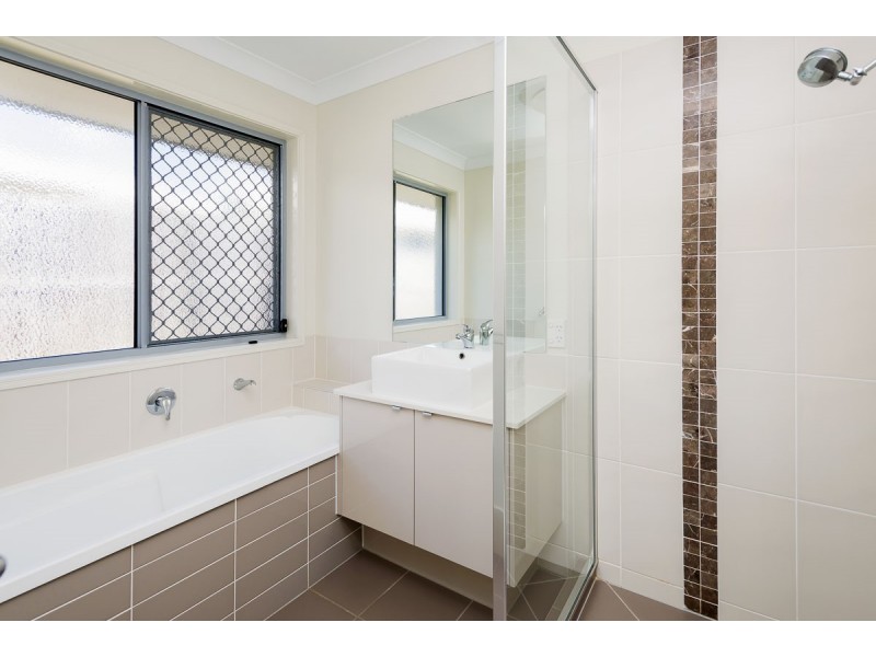6 Tribulation Crescent, Coomera QLD 4209