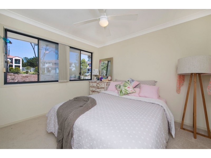 15/1 Hervey Street, Pacific Pines QLD 4211